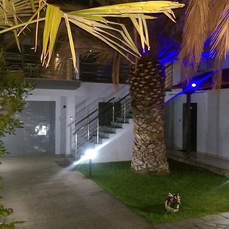 Aimilias Family Apartments Nea Vrasna Exterior foto