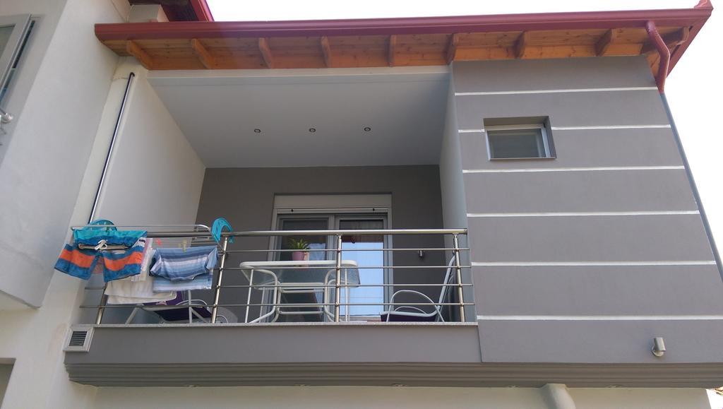 Aimilias Family Apartments Nea Vrasna Exterior foto