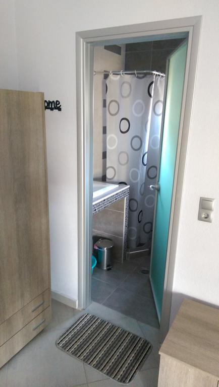 Aimilias Family Apartments Nea Vrasna Exterior foto
