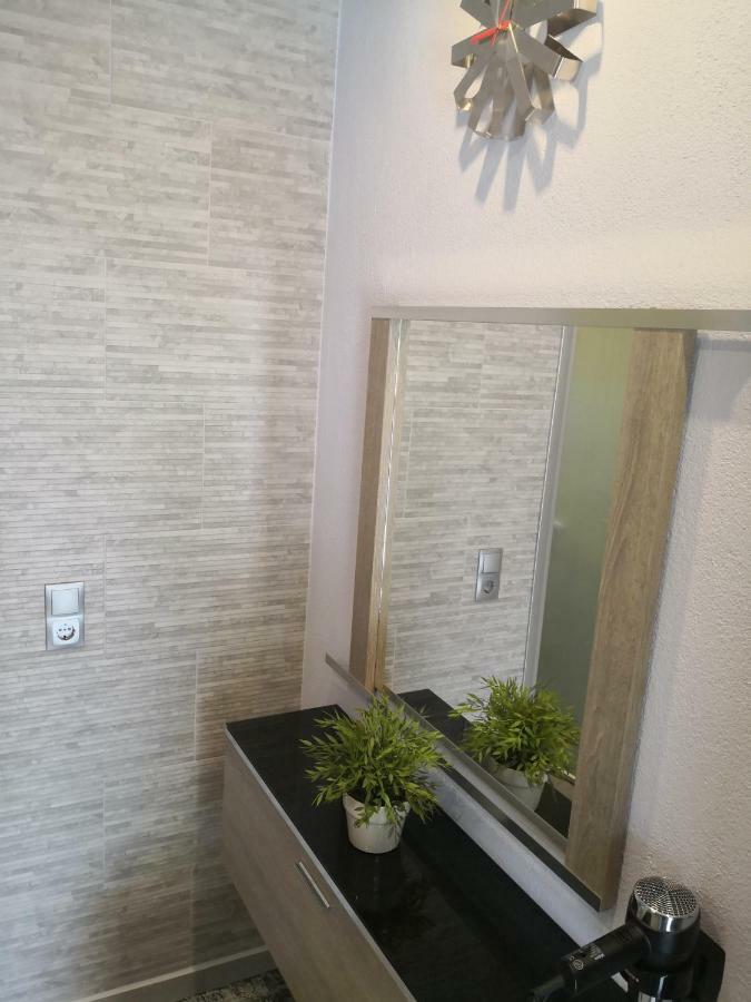 Aimilias Family Apartments Nea Vrasna Exterior foto